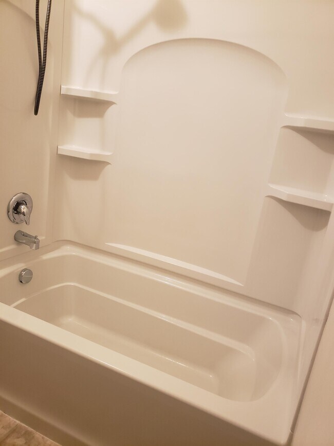 Building Photo - 5800 Sypes Canyon Rd