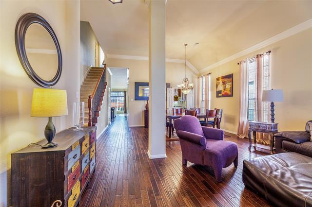 Building Photo - 920 Fannin Dr