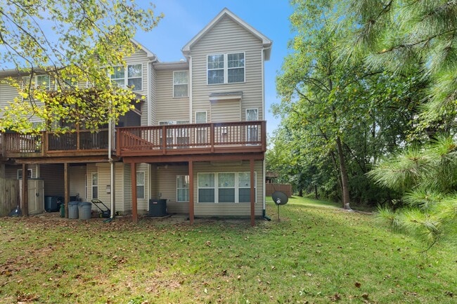 Building Photo - 7022 Dasher Farm Ct