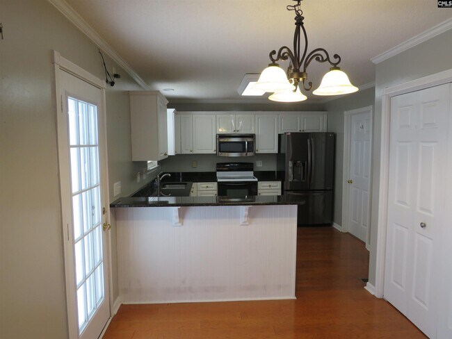 Building Photo - 209 Riverbirch Rd