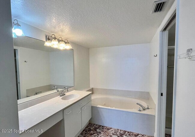 Building Photo - 3740 Ocean Beach Blvd