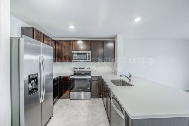 Building Photo - 8250 SW 67th Ave