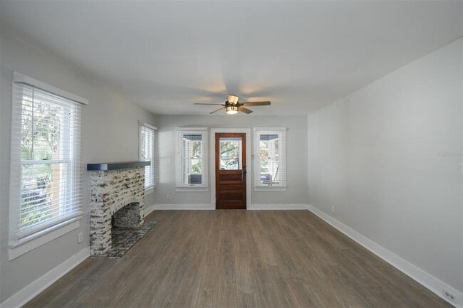 Building Photo - 1230 35th St