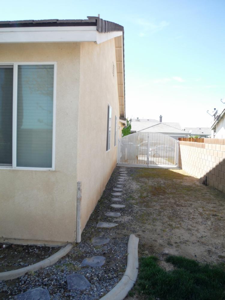 Building Photo - 44218 Amethyst St