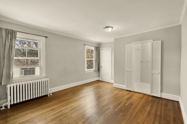 Building Photo - 1710 37th St NW