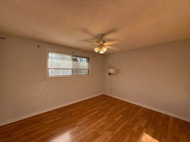 Building Photo - $500.00 OFF Move In Costs Special!