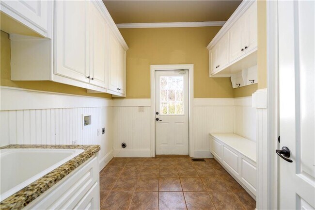 Building Photo - 2770 Shumard Oak Dr