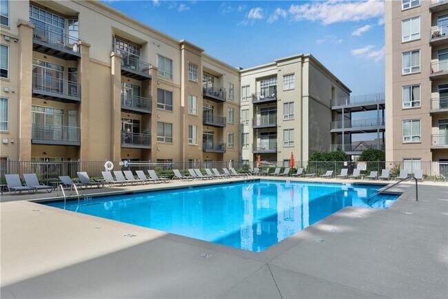 Building Photo - 733 Taylor Ct