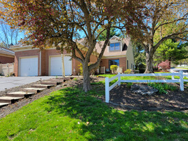 Building Photo - 1801 Spring Ridge Ln
