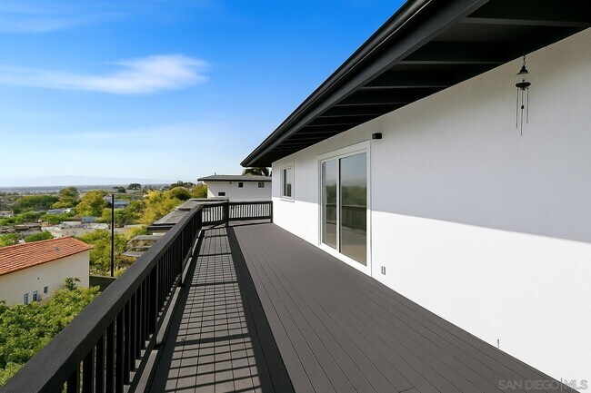 Building Photo - 5139 Hilda Rd