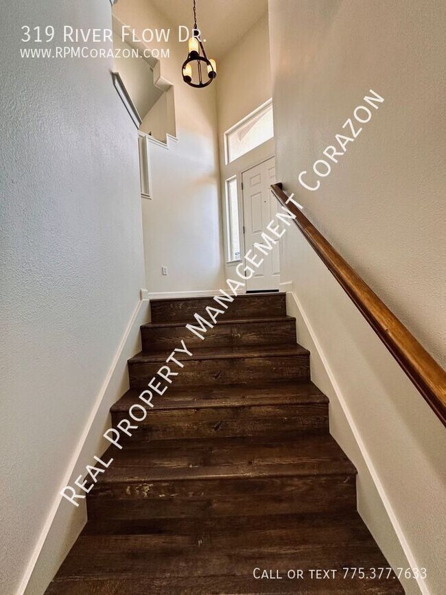 Building Photo - 319 River Flow Dr