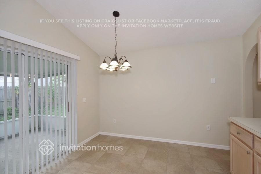 Building Photo - 438 Cadenza Dr