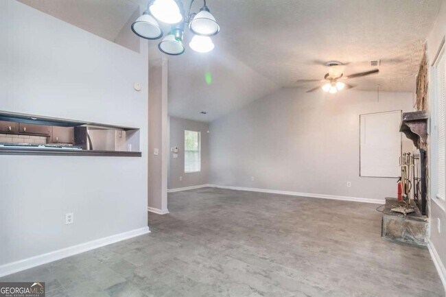 Building Photo - 5437 Glen Haven Dr
