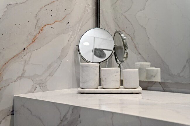 Building Photo - 9955 E County Hwy 30A