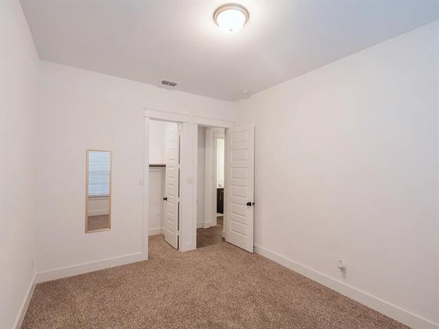 Building Photo - 4104 Willow Grove Ave