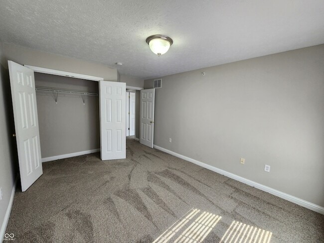 Building Photo - 1479 Autumn Oak St