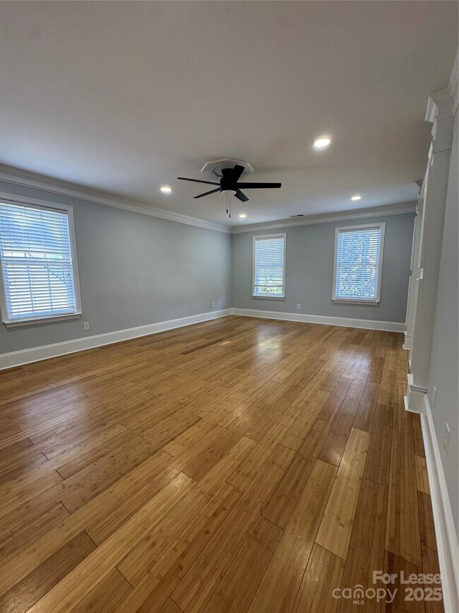Building Photo - 4533 Cades Cove Dr