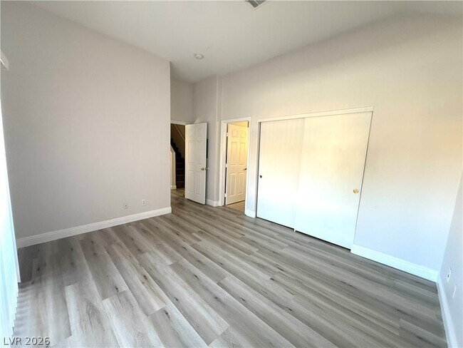 Building Photo - 5125 W Reno Ave