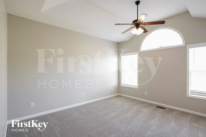 Building Photo - 1237 Fossil Dr