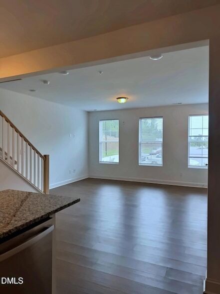 Building Photo - 602 Market Grove Dr