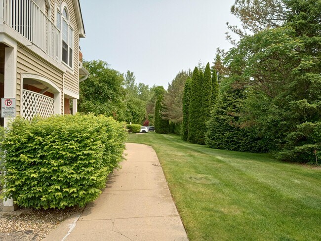Building Photo - 56164 Troon N