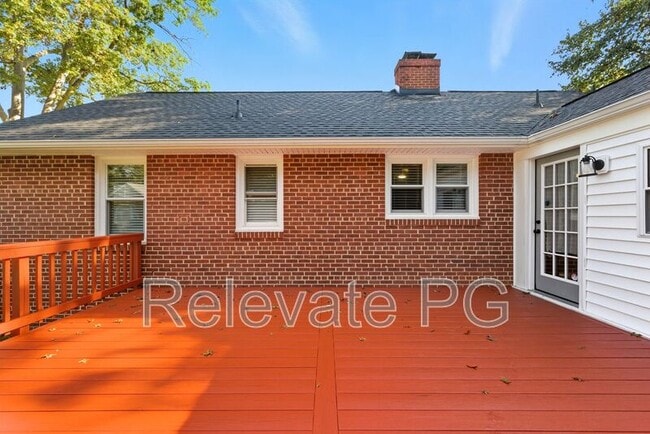 Building Photo - 8803 Weldon Dr
