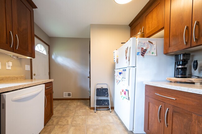 Building Photo - 8636 Aldrich Ave S