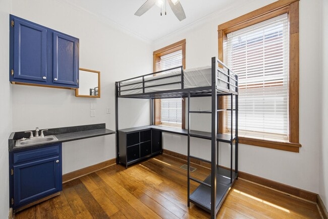Building Photo - 823 McCallie Ave