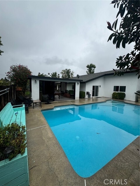 Primary Photo - 9559 Calle Del Casa