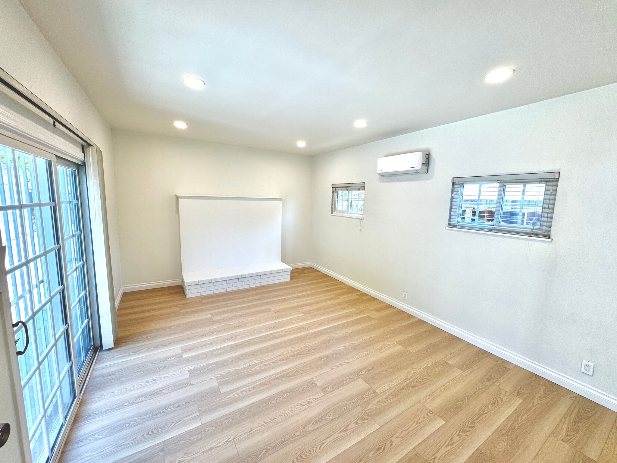 Bedroom Unit B - 11720 Utah Ave