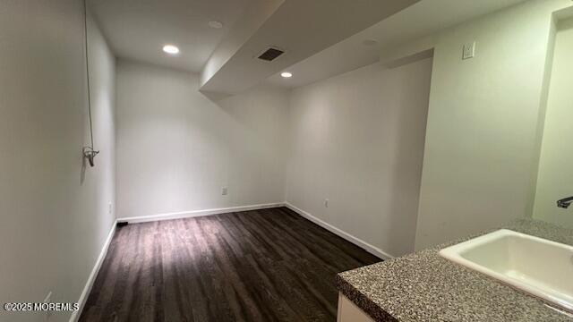Building Photo - 33 Kinglet Ave