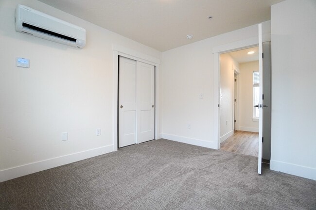 Building Photo - 4618 N Iota Ln