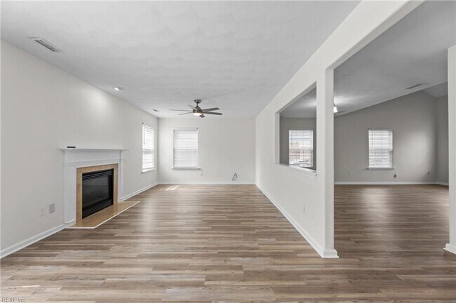 Building Photo - Graystone Reserves