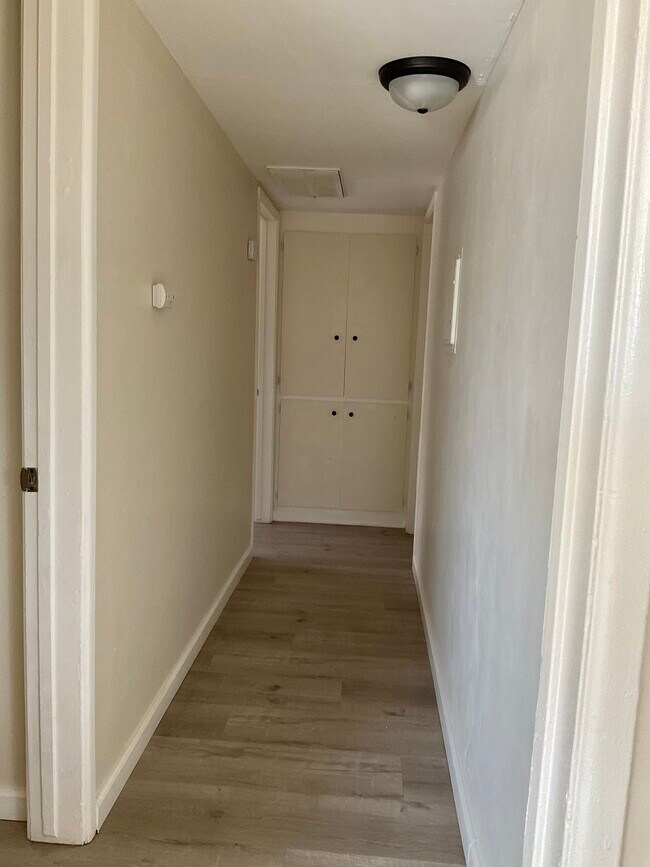 Building Photo - 41606 Marine Dr