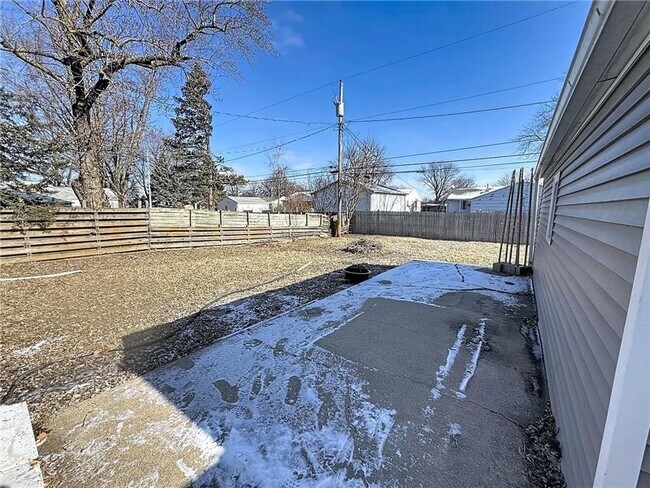 Building Photo - 2031 N Fairmount St