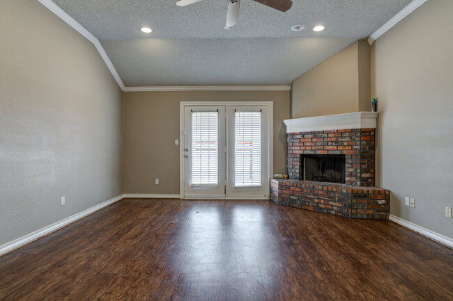 Building Photo - Gorgeous Home in Cooper District!!