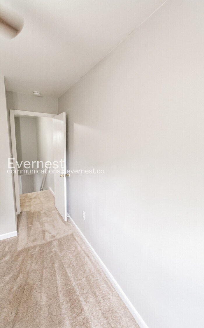 Building Photo - 14848 Ensor Ct