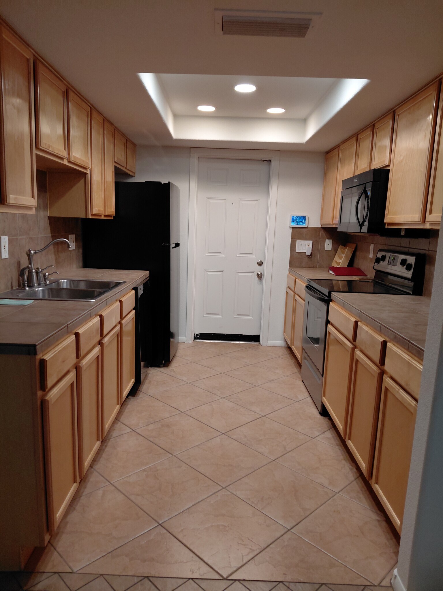 Kitchen - 1943 S Alta Vista Cir