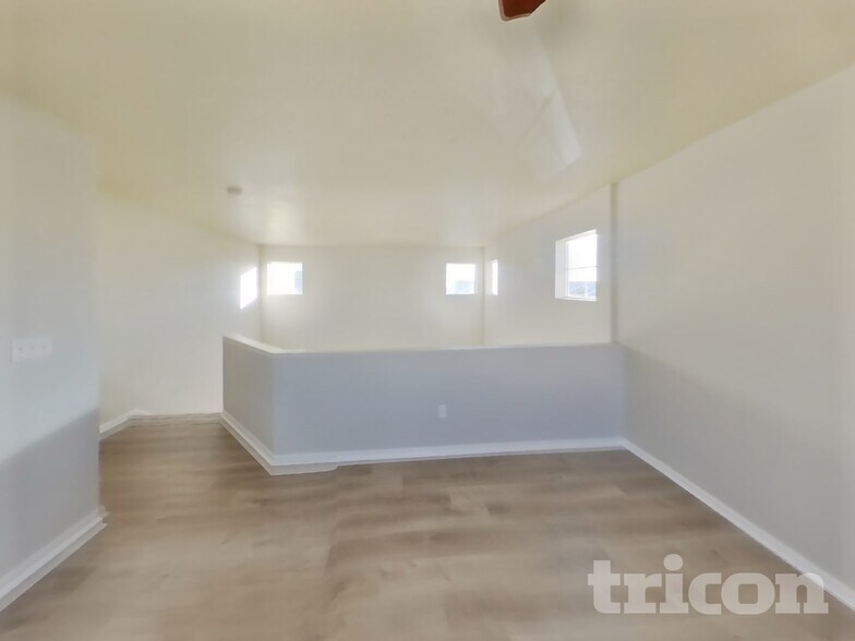 Building Photo - 6782 Camino Del Rey