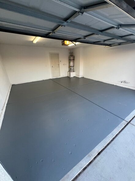 Building Photo - 2493 W Richmar Ave