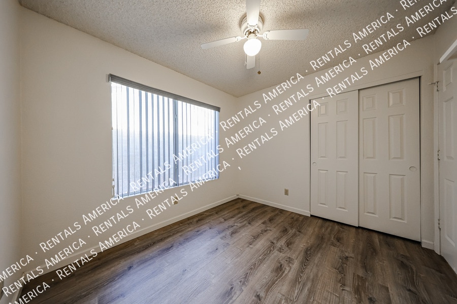Building Photo - 12240 S 45th St