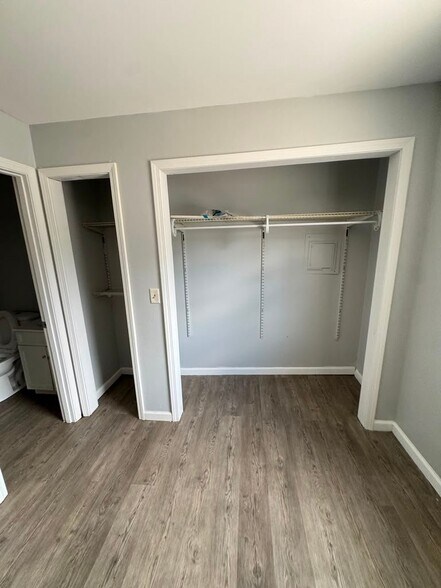 Building Photo - 1328 Juniper Dr