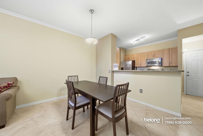 Building Photo - 2421 NE 65th St