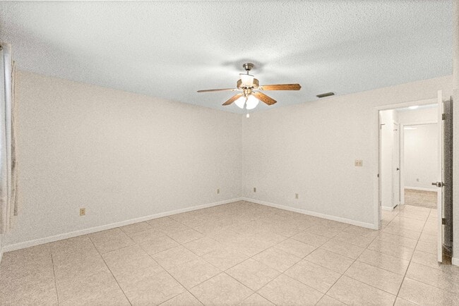 Building Photo - 8665 SW 94th St