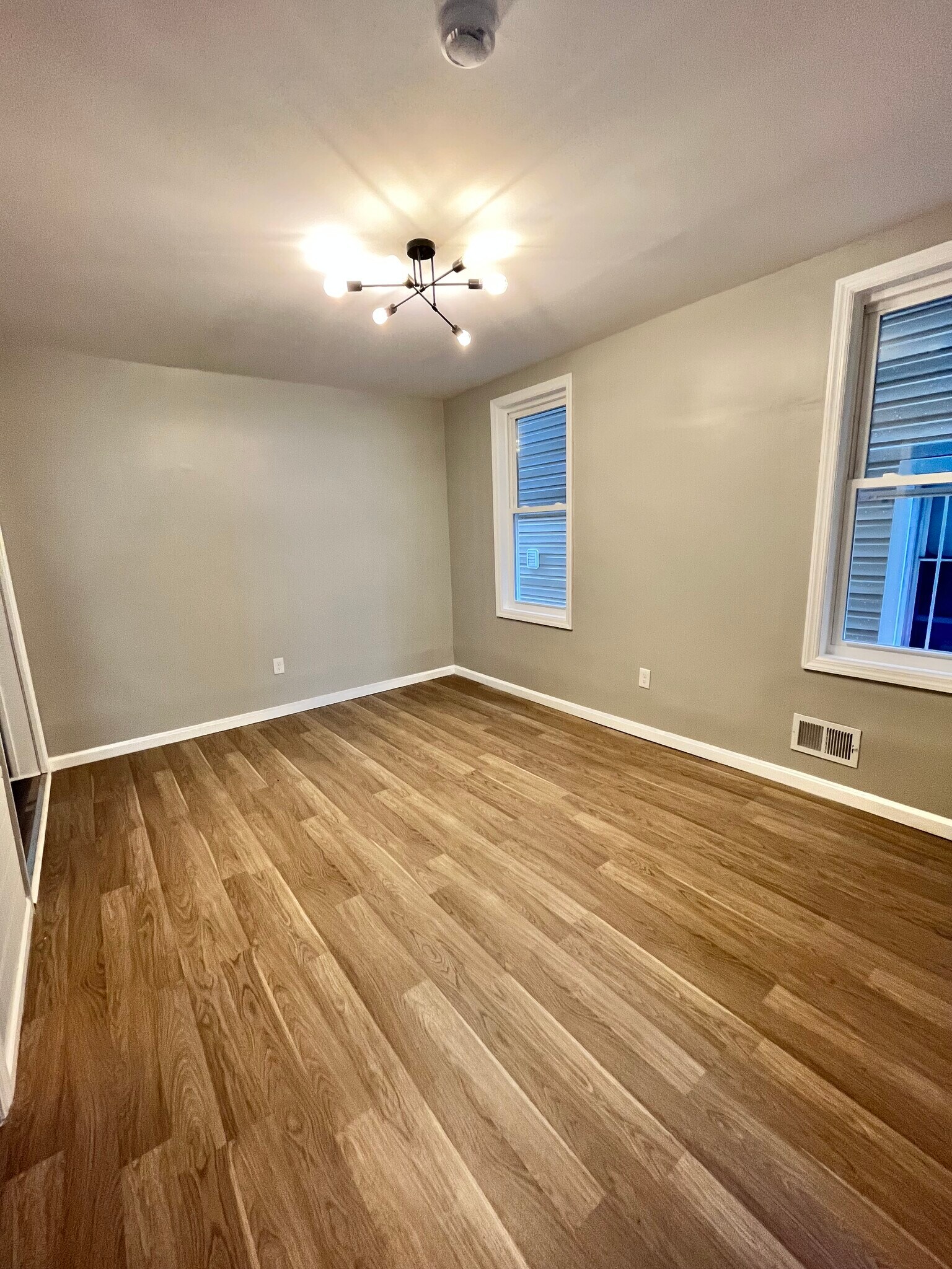 Unit 1 - 197 Gates Ave