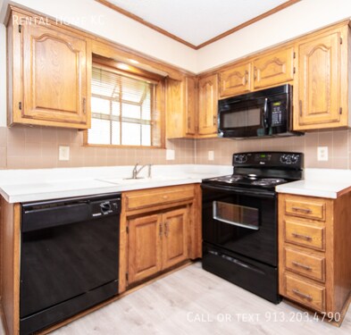 Building Photo - 11602 Monrovia-