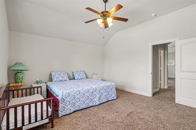 Building Photo - 2412 Lynbridge Dr