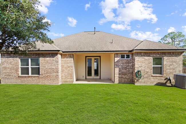 Building Photo - 2803 Vega St