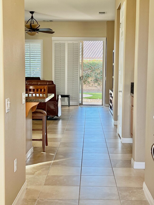 Building Photo - 40759 Calle Guapo