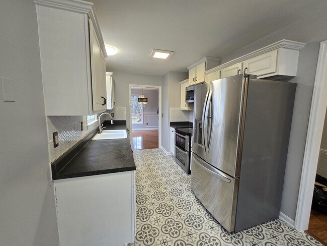 Building Photo - 10008 Ligon Mill Rd